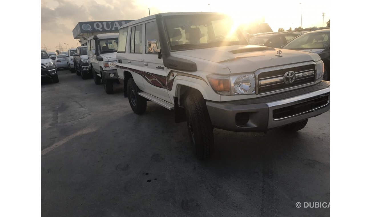 Toyota Land Cruiser hard top 5 doors