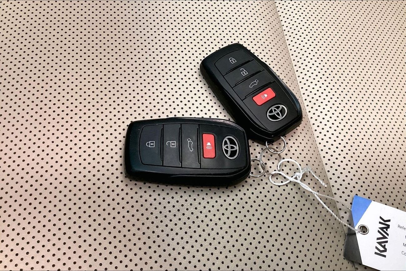 Toyota Land Cruiser GXR | National Day Celebration | Guaranteed Warranty | 0 Down Payment