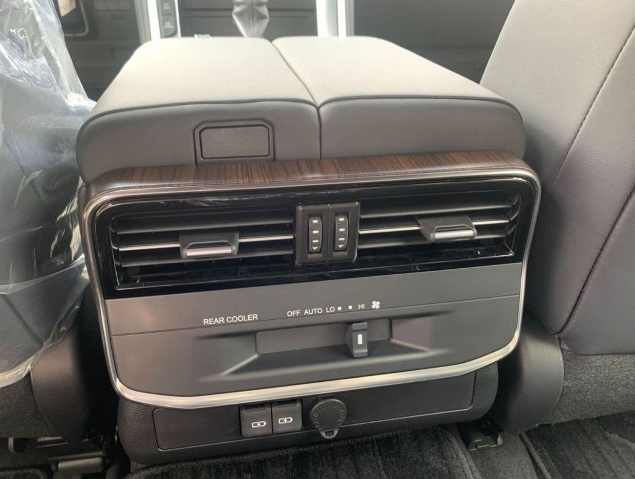 Toyota Land Cruiser GXR 3.5L