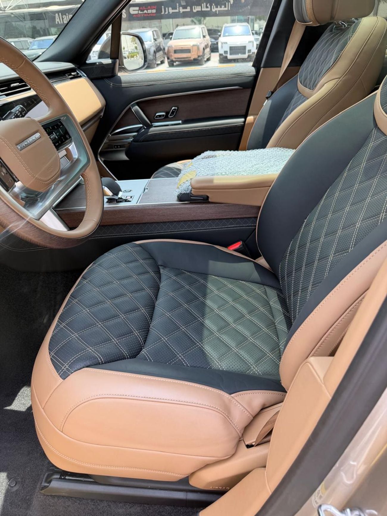 برابوس 700 - رينج روفر SV P615