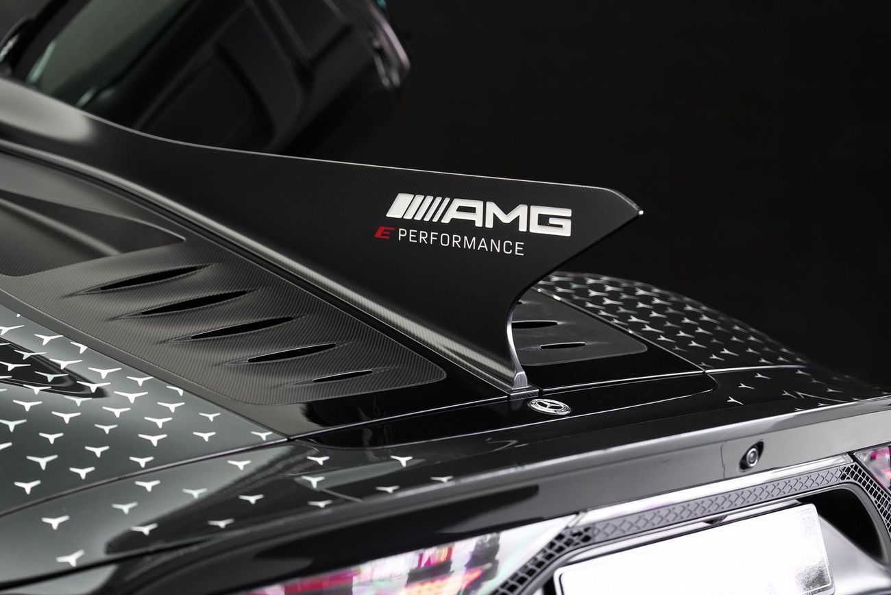 مرسيدس بنز ايه ام جي ون Mercedes Benz AMG ONE 1 of 275