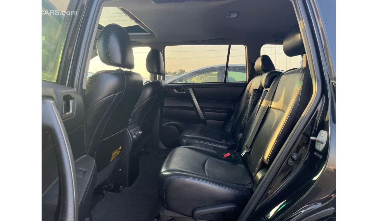 Toyota Highlander 2012 Toyota Highlander 4x4 / EXPORT ONLY/ فقط للتصدير