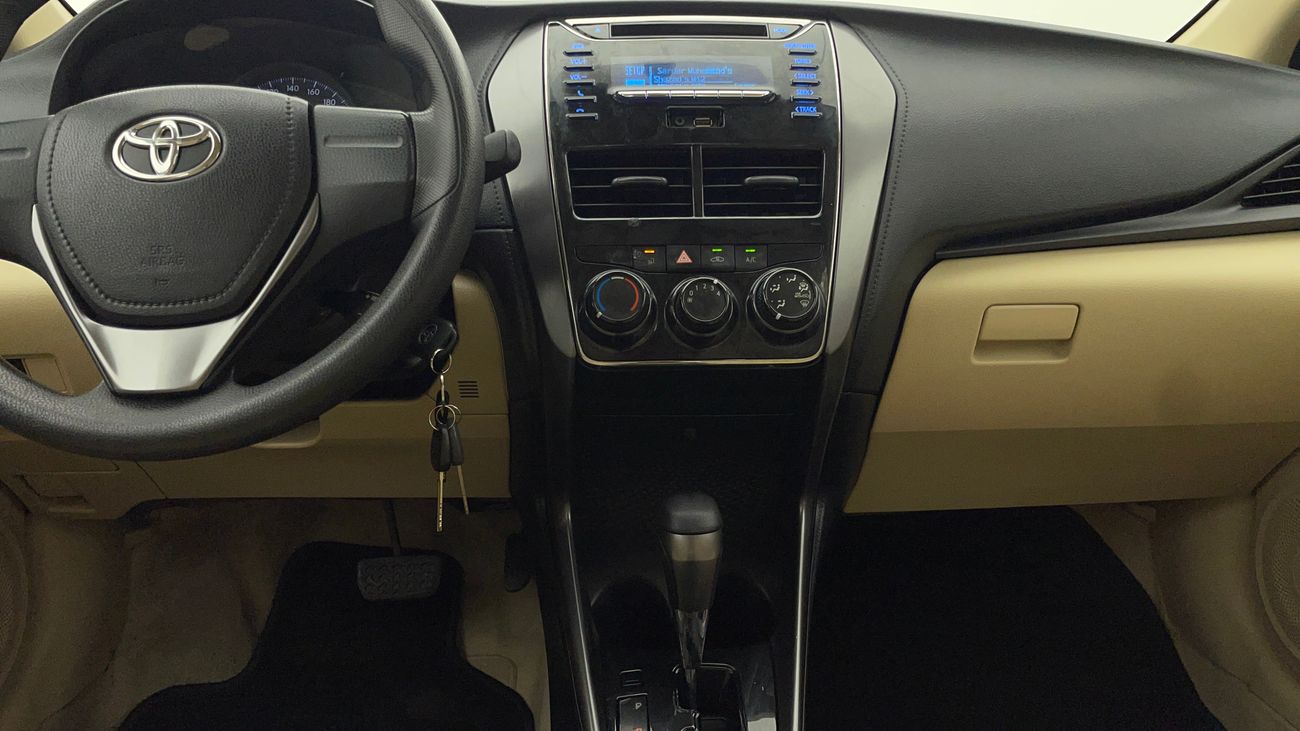 تويوتا يارس SE 1.5 | بدون دفعة مقدمة | اختبار القيادة في المنزل