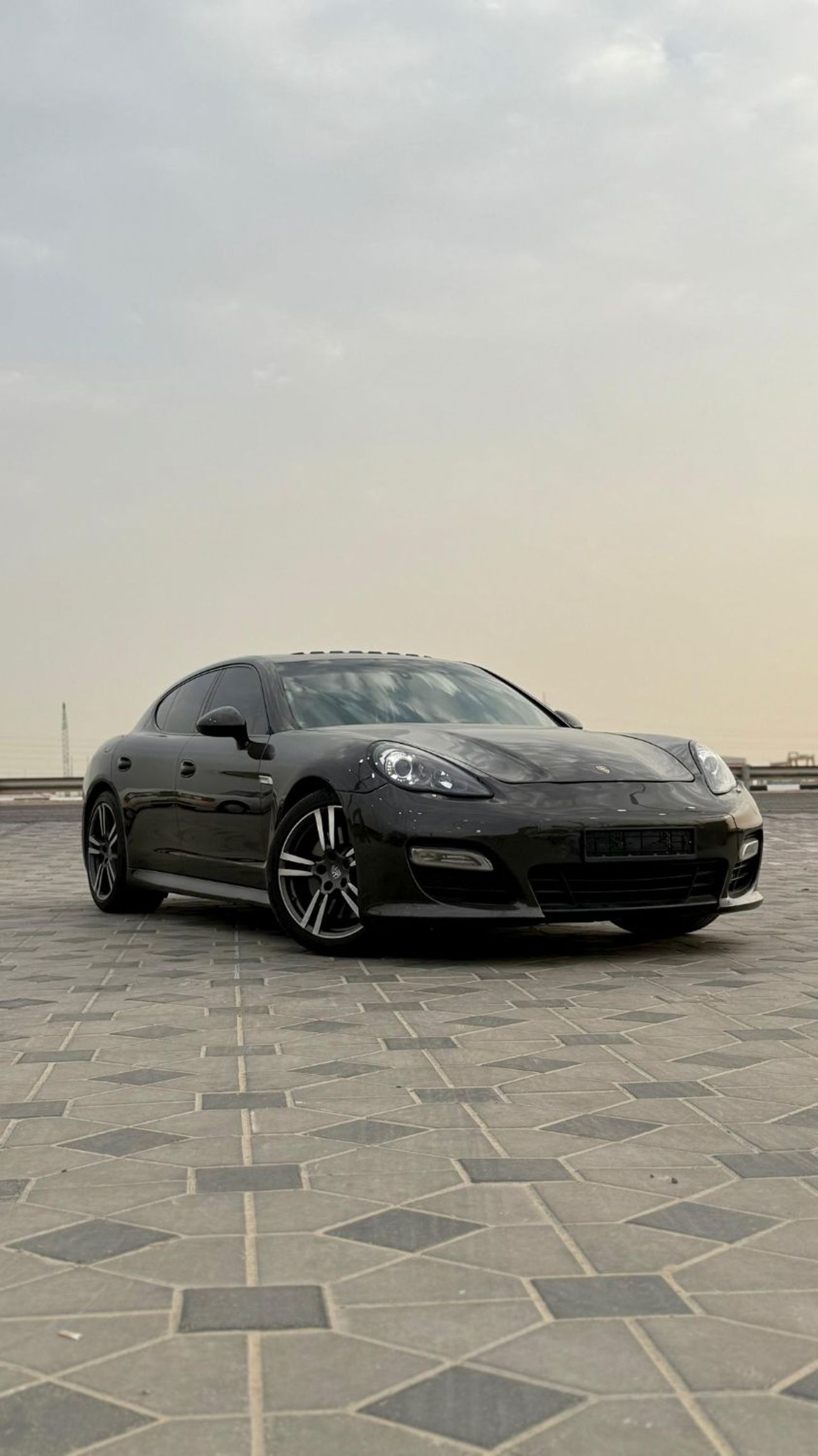 Porsche Panamera GTS 4.8L (424 HP)
