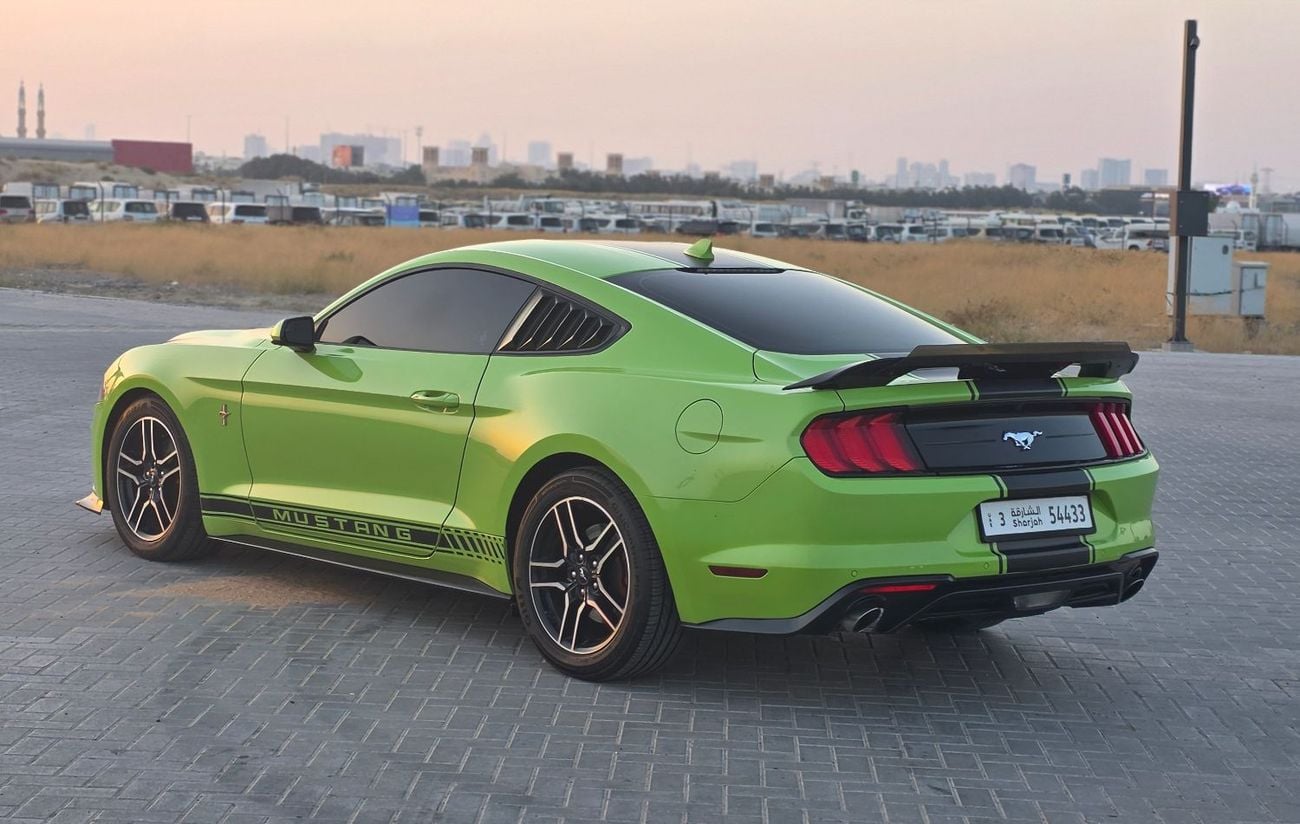Ford Mustang STD