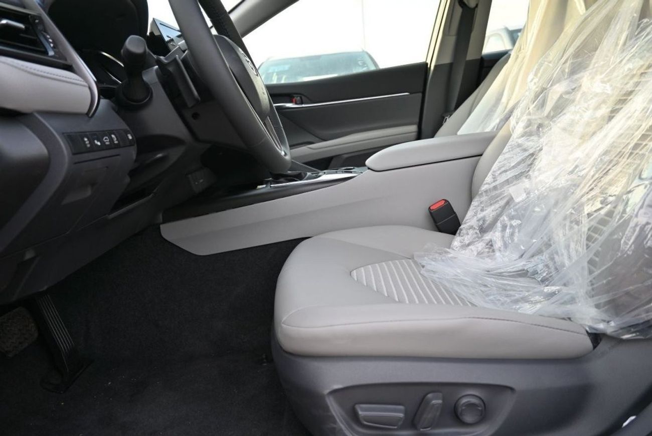 Toyota Camry Toyota Camry SE 2.5L Petrol, Sedan, FWD, 4 Doors, Cruise Control, Sunroof, Driver Electric Seats, Le