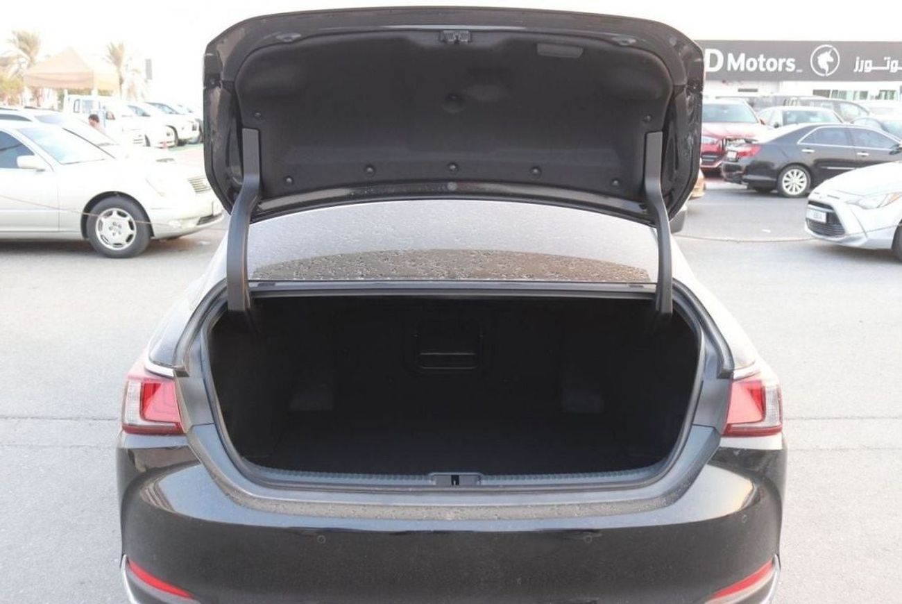 لكزس ES 300 2.5L HYBRID, PUSH START, ELECTRIC SEAT, LEATHER SEAT, FWD, 4 DOORS, RADAR,LANE ASSIST, MODEL 2023 FO