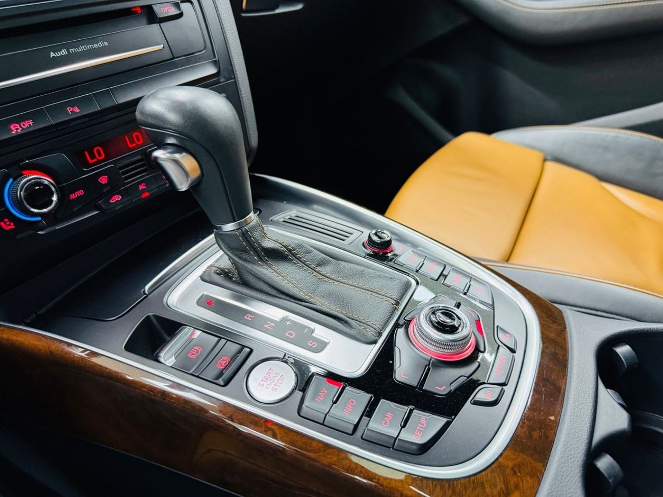 Audi Q5 45 TFSI S-Line 3.0L