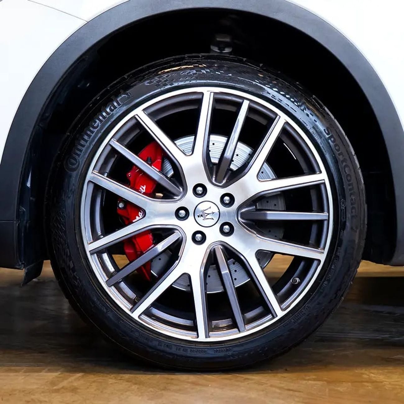 Maserati Levante 2,586 pm • 0% Downpayment • • 1 Year Warranty