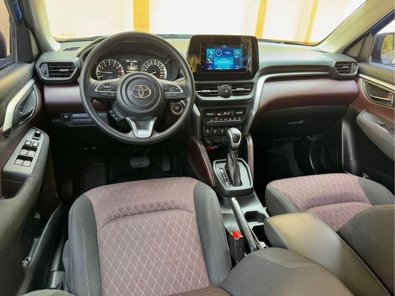 تويوتا أوربان كروزر TOYOTA URBAN CRUISER GL2023 GCC SPECS