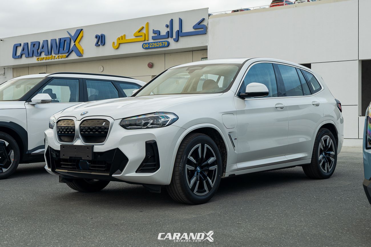 بي أم دبليو iX3 BMW iX3 Leading 2024