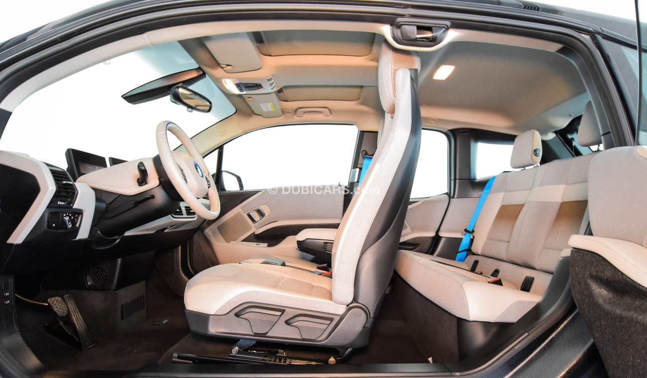 بي أم دبليو i3 S