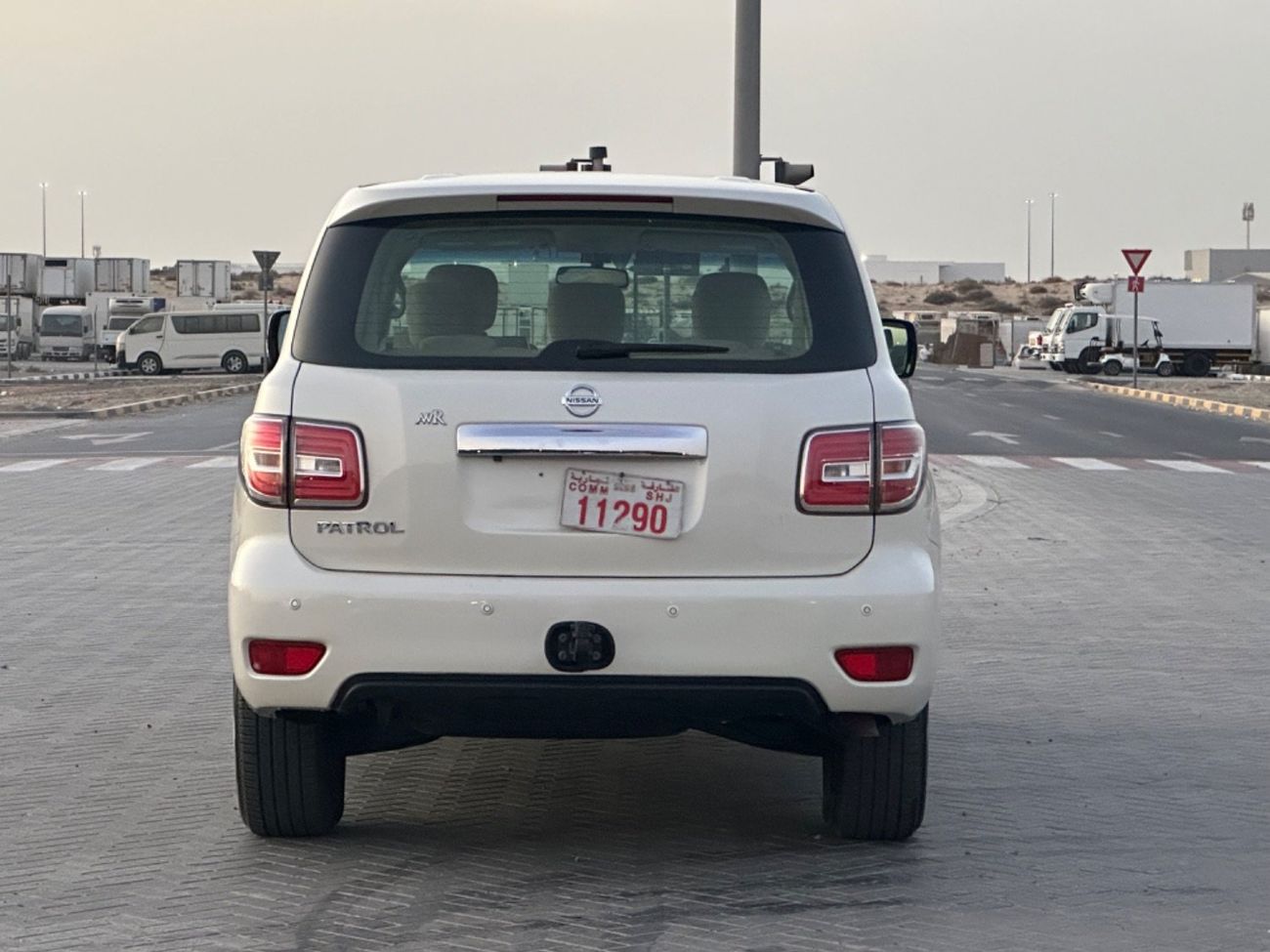 Nissan Patrol SE 4.0L MODEL 2017 GCC CAR PERFECT CONDITION INSIDE AND OUTSIDE FULL OPTION