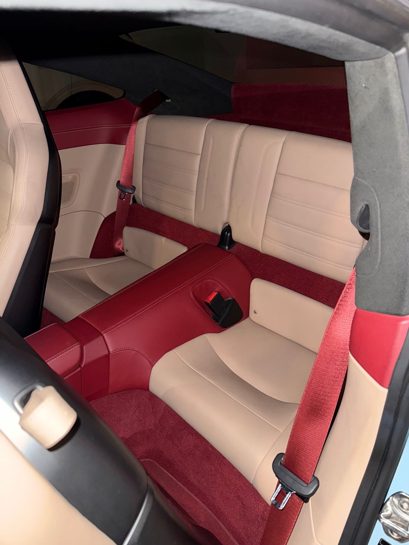 Porsche 911 Turbo S 3.8L (640 HP) Coupe