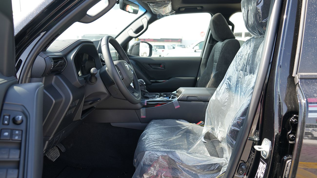 تويوتا لاند كروزر GXR