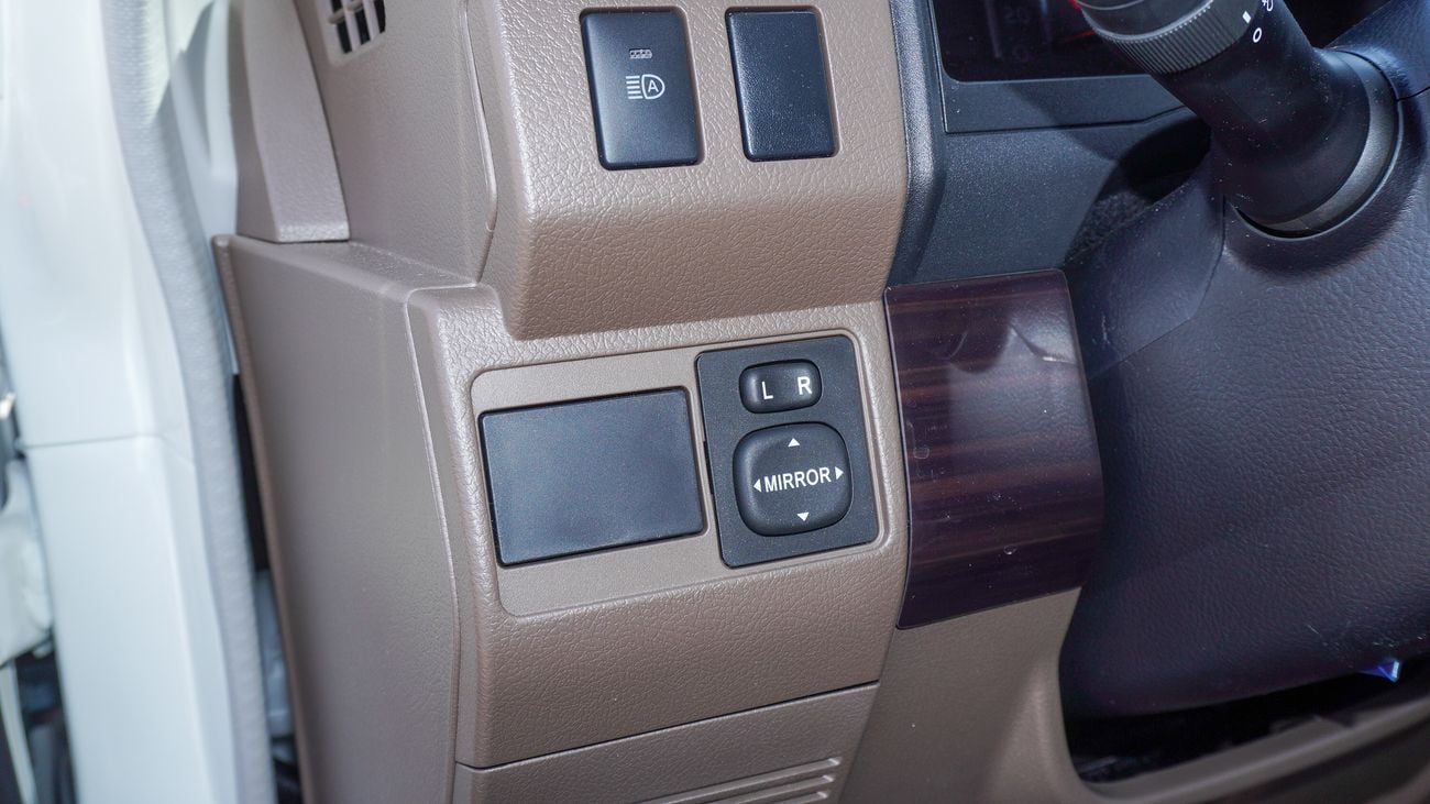 Toyota Land Cruiser 70 LX 4.0L V6 A/T  Al Futtaim