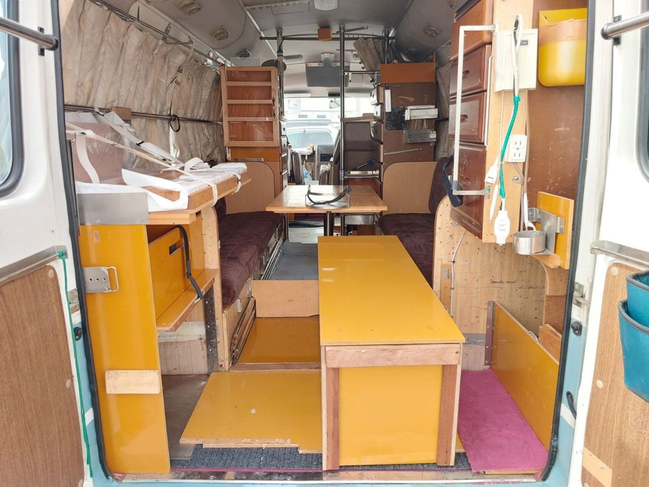 Nissan Civilian NISSAN CIVILIAN BUS RHD 1995 MODEL 4.1 L DIESEL MANUAL(PM35185)