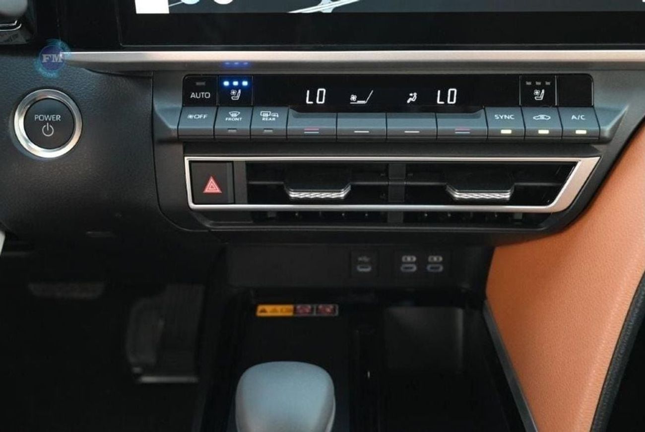 Toyota Camry Hybrid Lumiere 2.5L Petrol 5 Seater Automatic