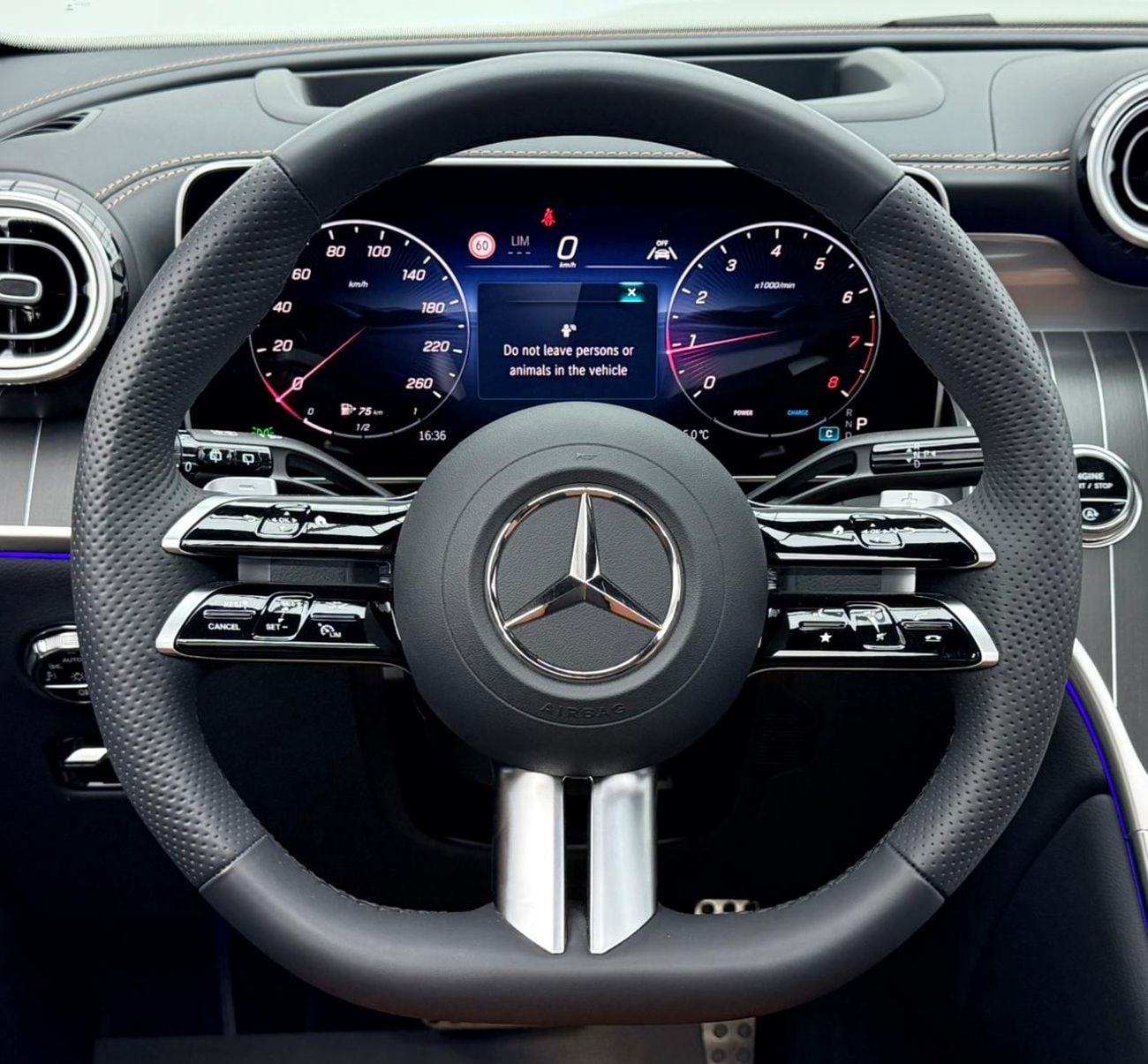 Mercedes Benz GLC200 2026 Mercedes Benz GLC200 Premium Plus, 2030 MB Warranty, Very Low Km, Excellent Condition, GCC
