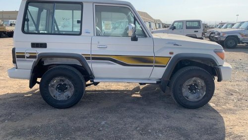 Toyota Land Cruiser Hard Top Toyota Land Cruiser Hardtop(Capsule) 70th Anniversary, 4.0L, petrol, 2022 MY