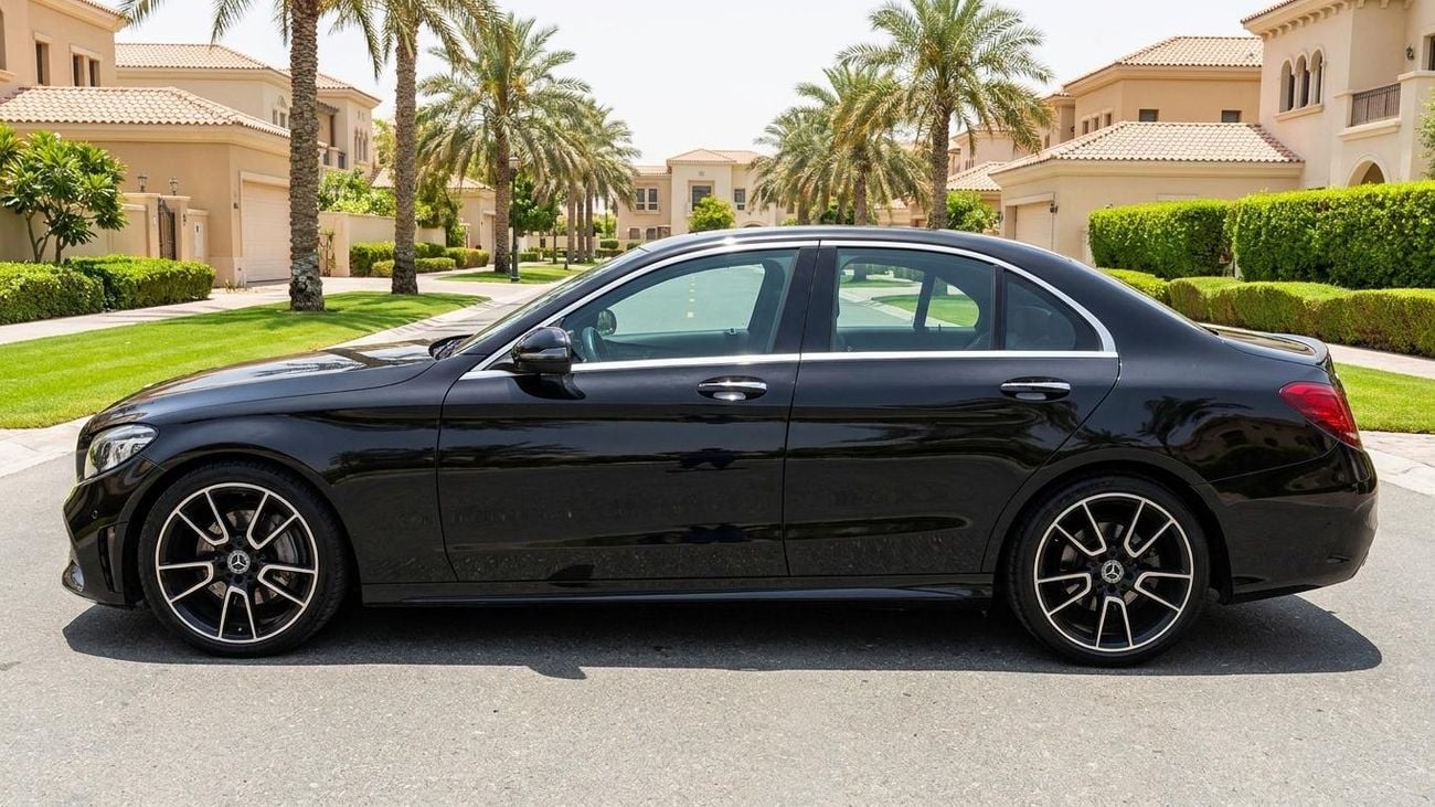 مرسيدس بنز C 200 AMG كارس24 هي سوق ضخم للسيارات المستعملة موثوق ومضمون ٪كارس24 هي سوق ضخم للسيارات المستعملة موثوق ومضمون