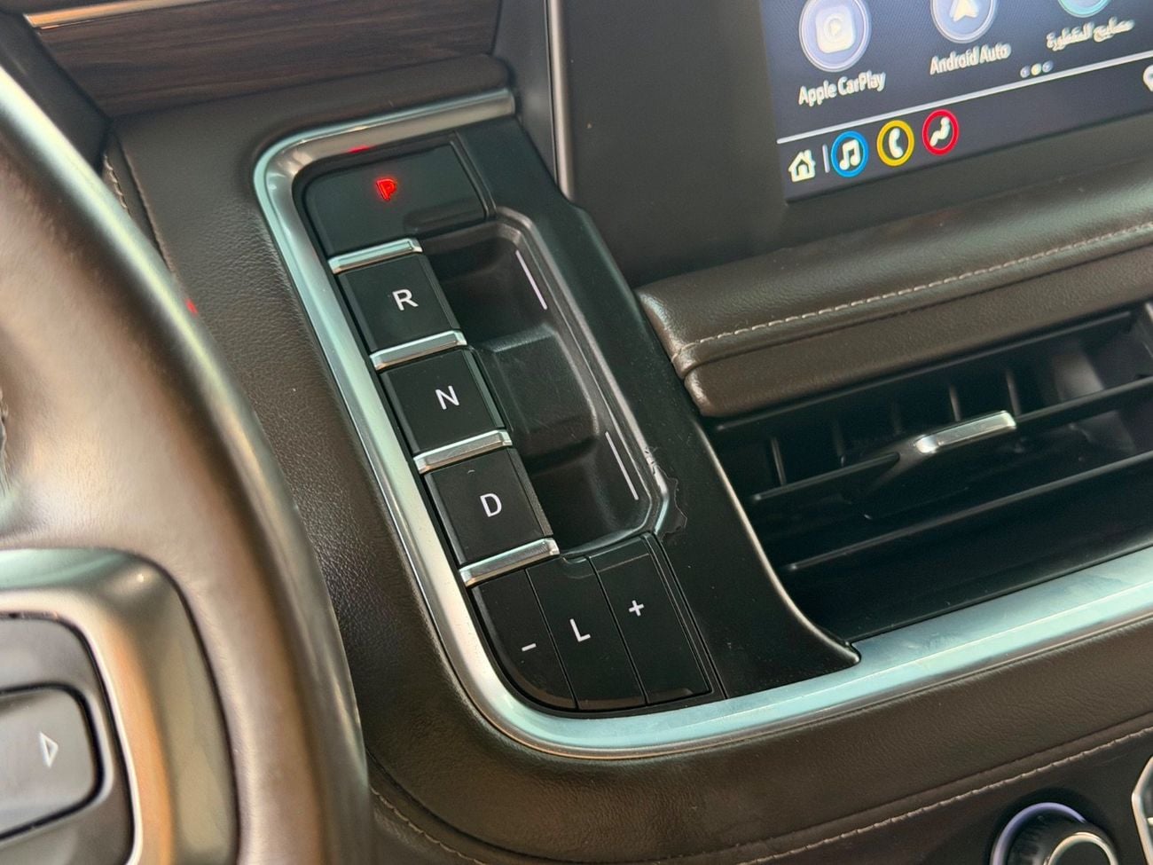 Chevrolet Suburban LT SUBURBAN /V8 5.3L / 7 seater / GCC/NEW SHAPE / Radar/ Blind Spots/ LINE ASSIST