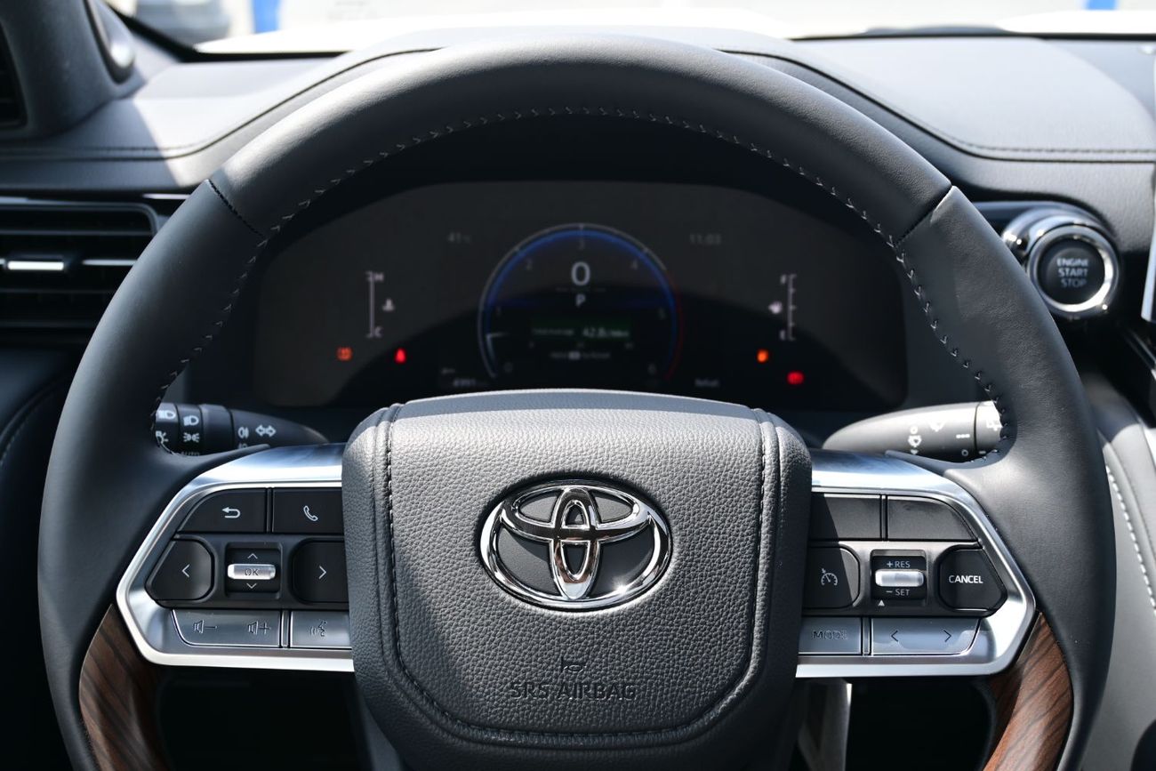 Toyota Land Cruiser GXR3 3.3L Toyota Land Cruiser GX-R 3.3L TwinTurbo V6 Diesel, 4WD