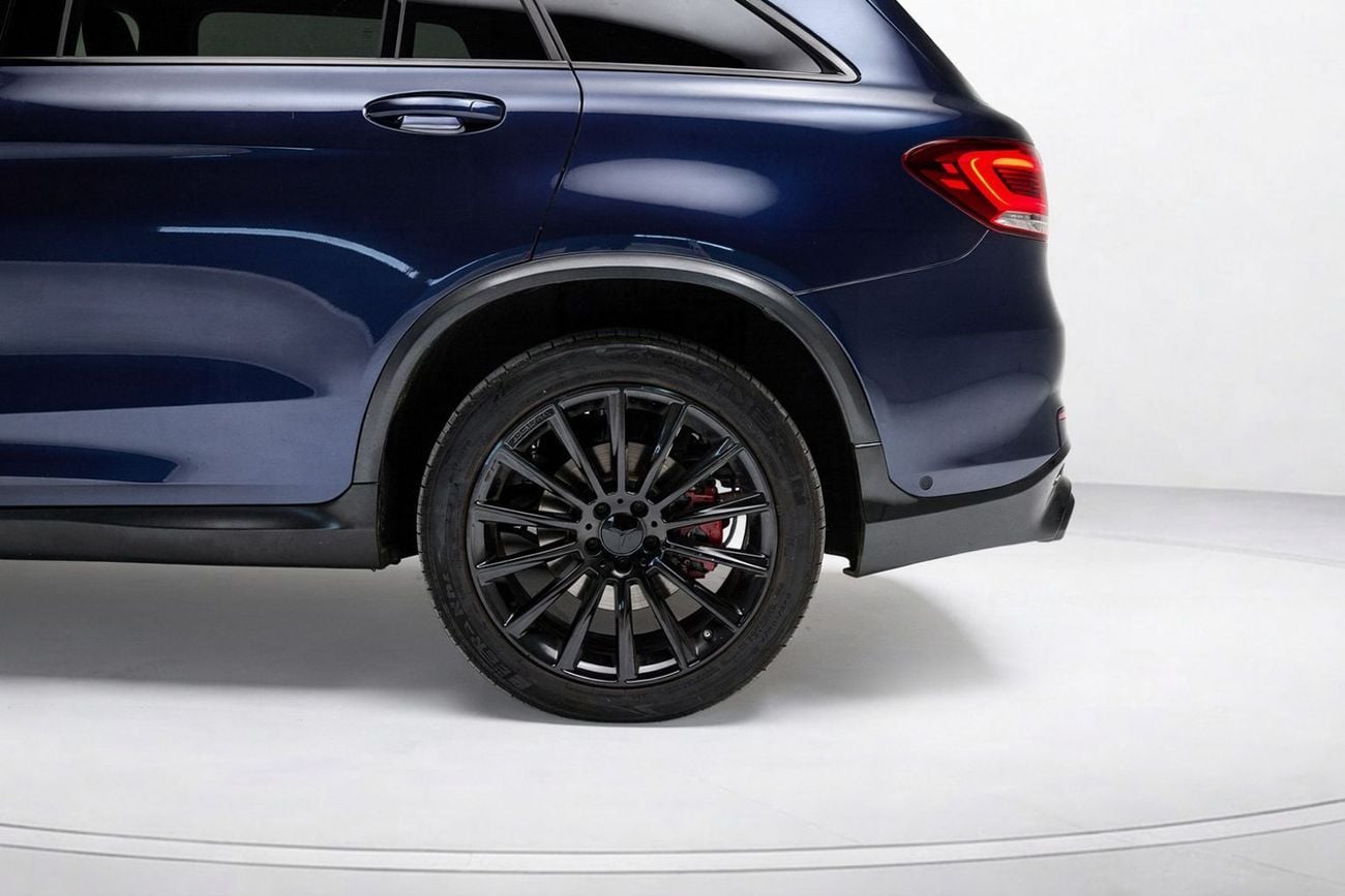 Mercedes-Benz GLC 300 4MATIC 2.0L AED 1,567 / Monthly l 0% Downpayment l Mercedes-Benz GLC 300 4MATIC