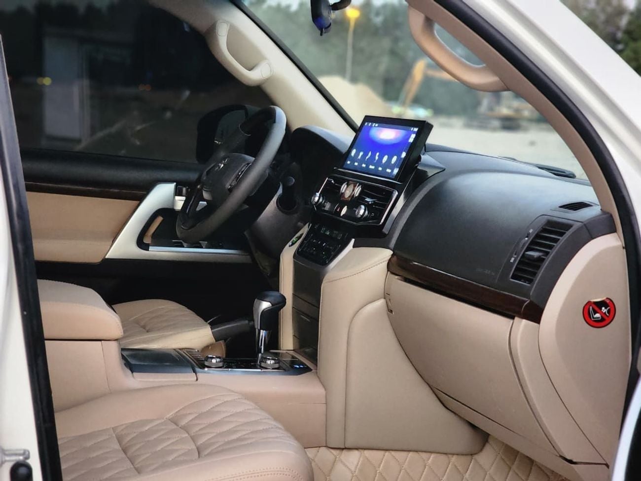 Toyota Land Cruiser GXR V8 MODEL 2014 UPGRADE 2024