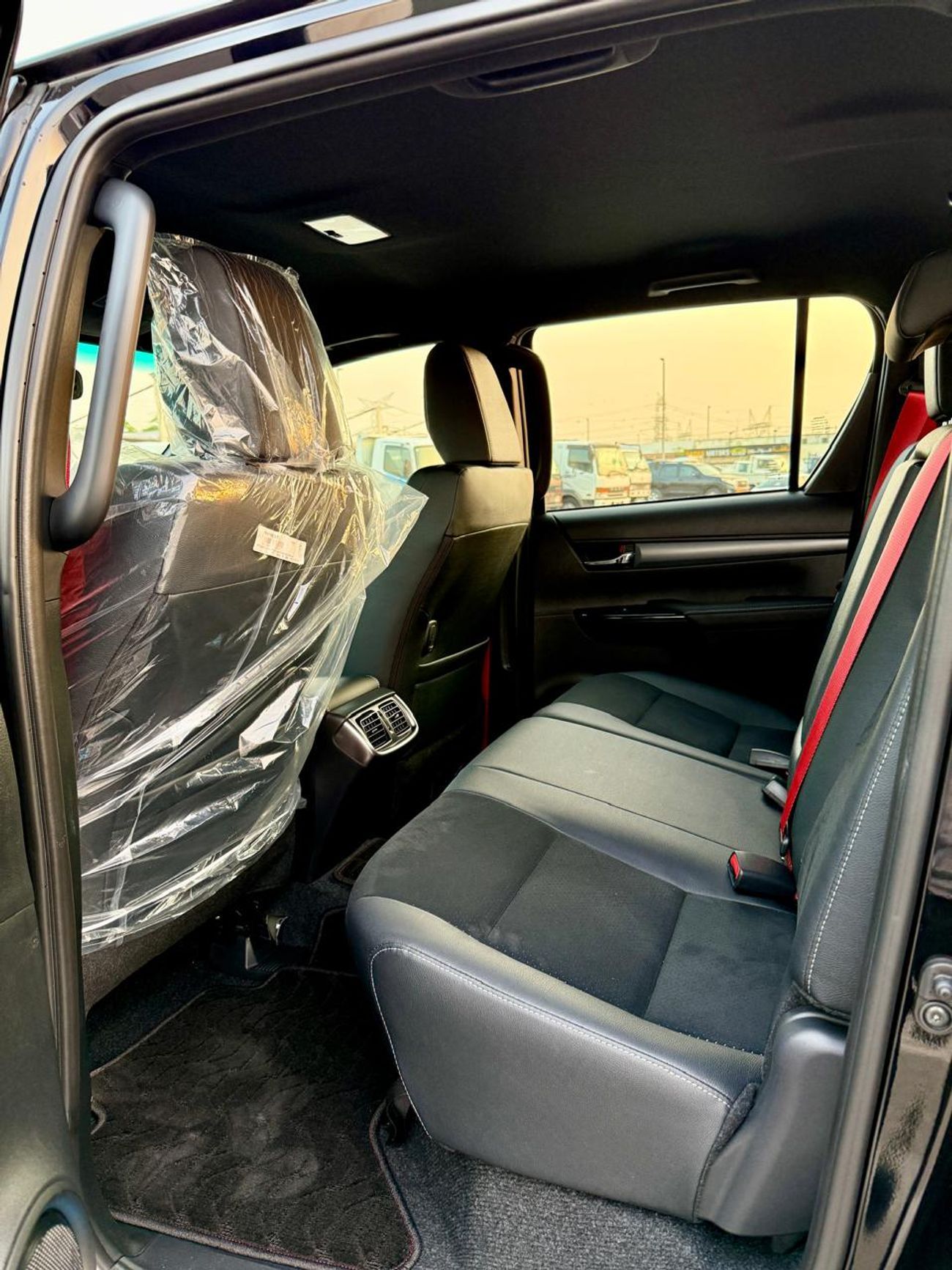 تويوتا هيلوكس Toyota Hilux GR Sport 4.0L