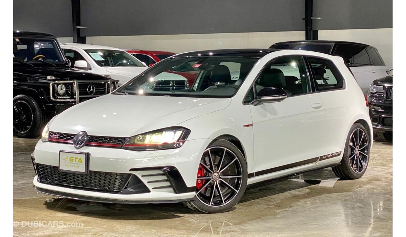 فولكس واجن جولف 2017 GTI CLUBSPORT 2 door very unique dealer warranty and service history