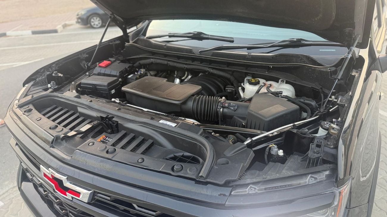 Chevrolet Silverado ZR2 Petrol 6.2 liter ,Right hand drive ,2023 model only for export available