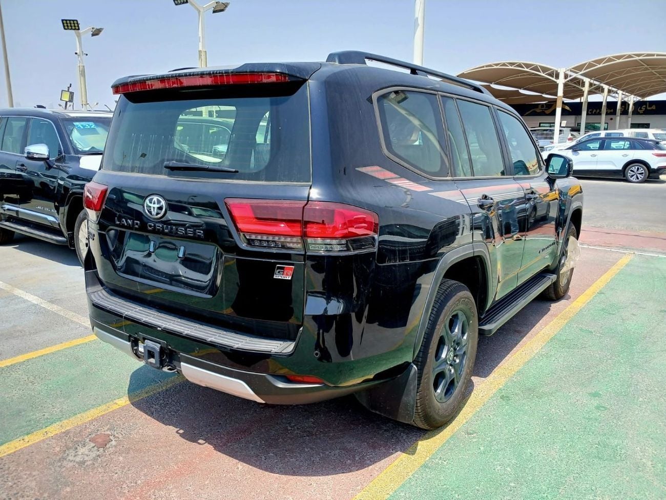 تويوتا لاند كروزر GR-S 3.3L