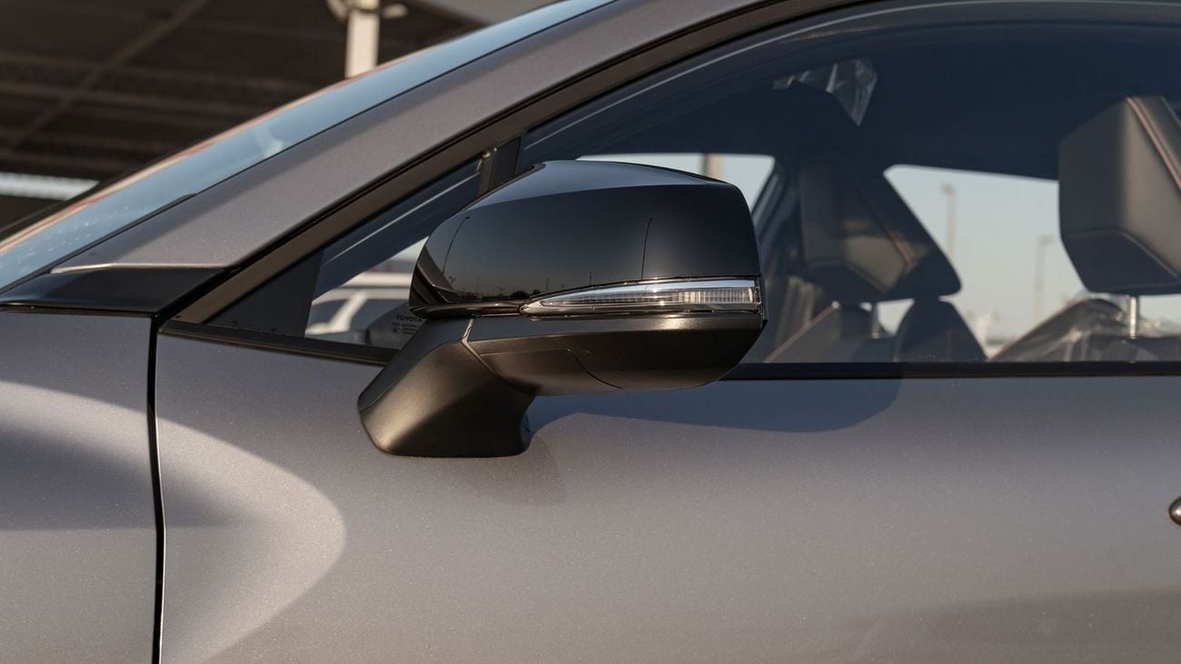 تويوتا كورولا كروس 2025 | TOYOTA COROLLA CROSS 2.0L HYBRID ELIT NEW SHAPE