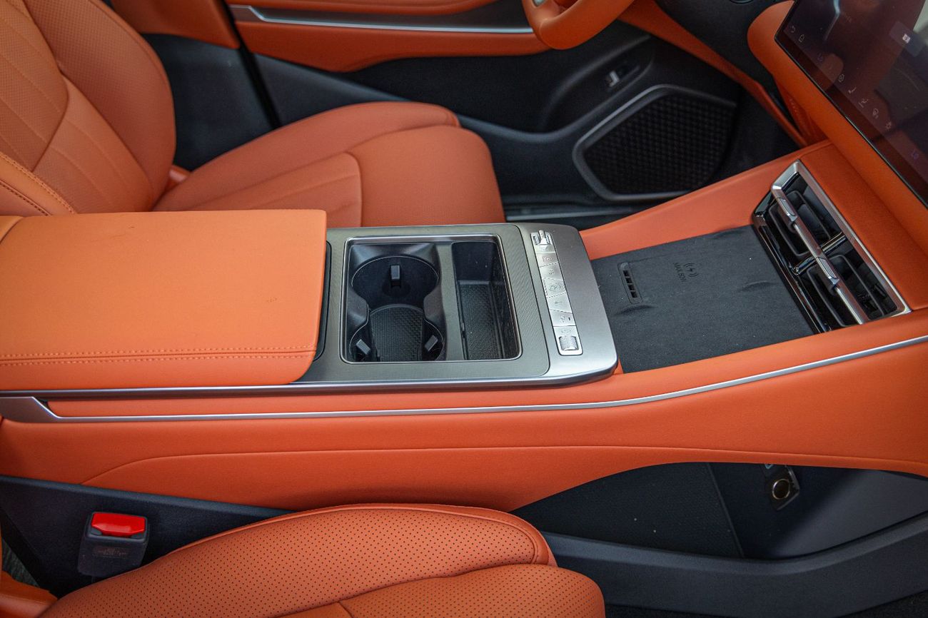 بي واي دي تانغ