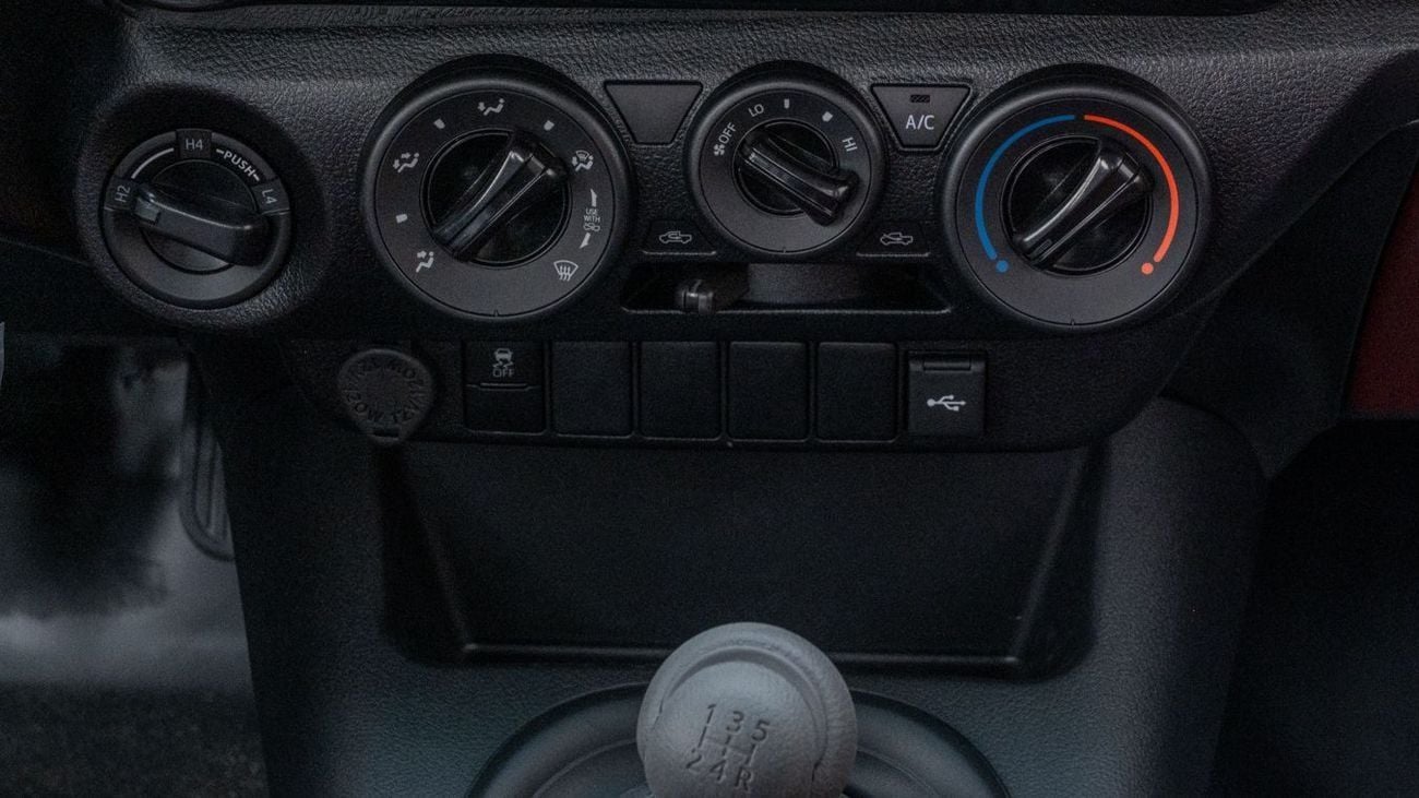 تويوتا هيلوكس TOYOTA HILUX SCAB 4X4 4CYL 2.7 -2026YM