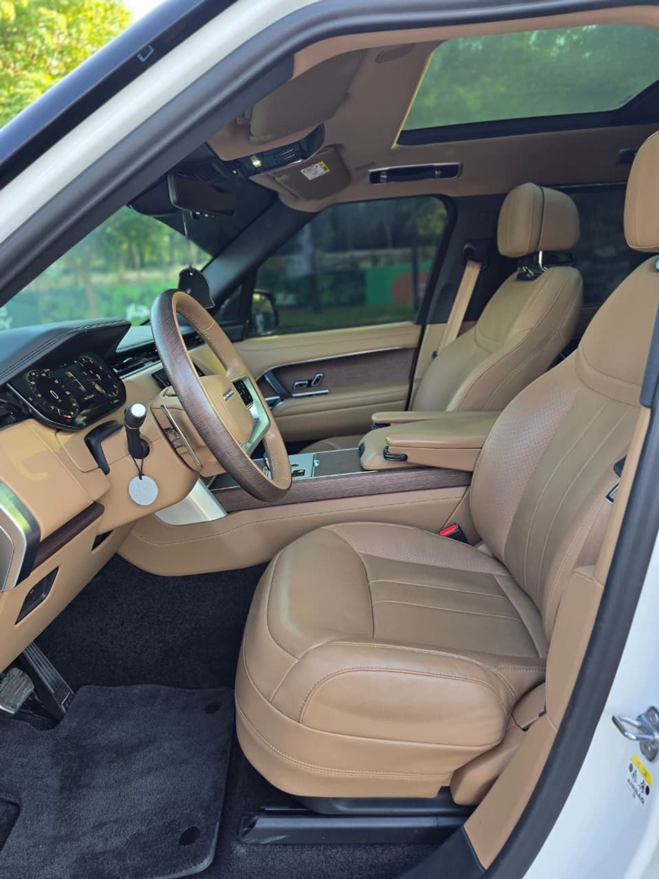 Land Rover Range Rover Autobiography P530 4.4L RANGE ROVER HSE GCC 2024 // LOW MILEAGE // PERFECT CONDITION // FULL OPITION