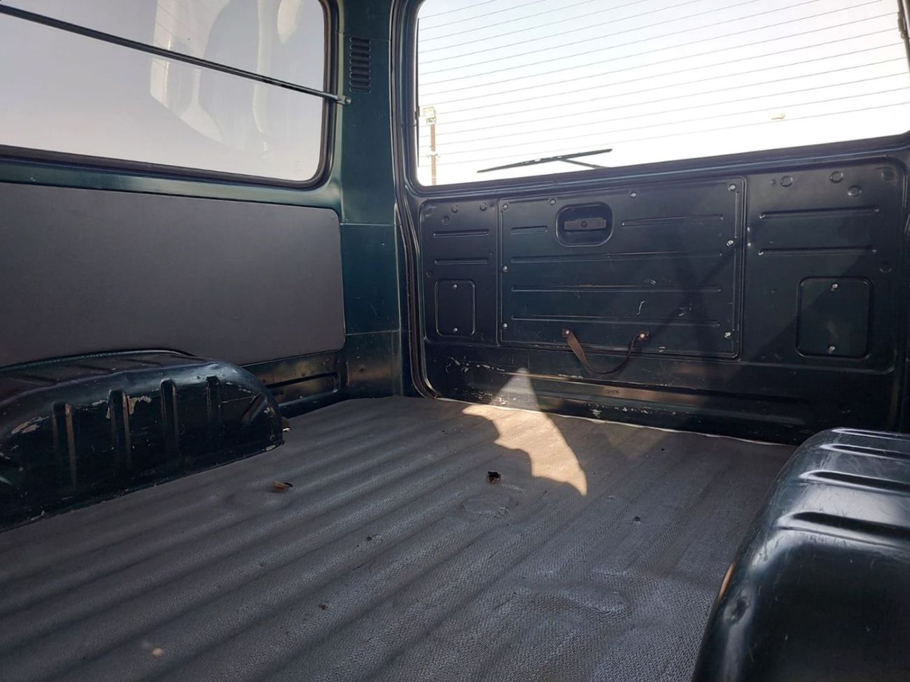 Toyota Hiace TOYOTA HIACE VAN RHD 2003 MODEL 2.0 L PETROL MANUAL(PM12008)