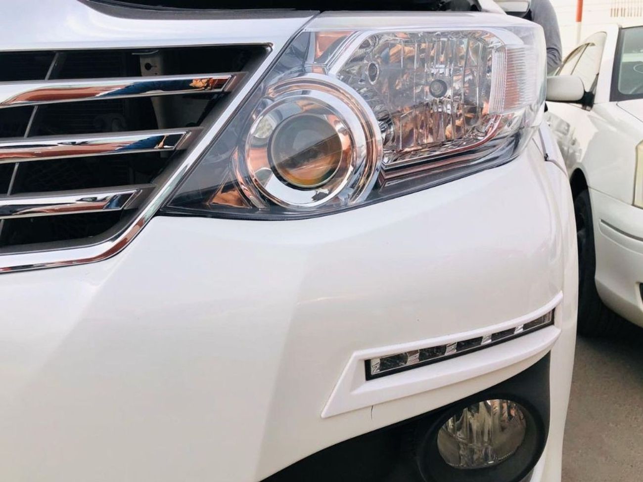 Toyota Fortuner 2.7L PETROL-MP3 PLAYER-ALLOY WHEELS-FOG LIGHTS-GCC RTA PASSED-LOT-633