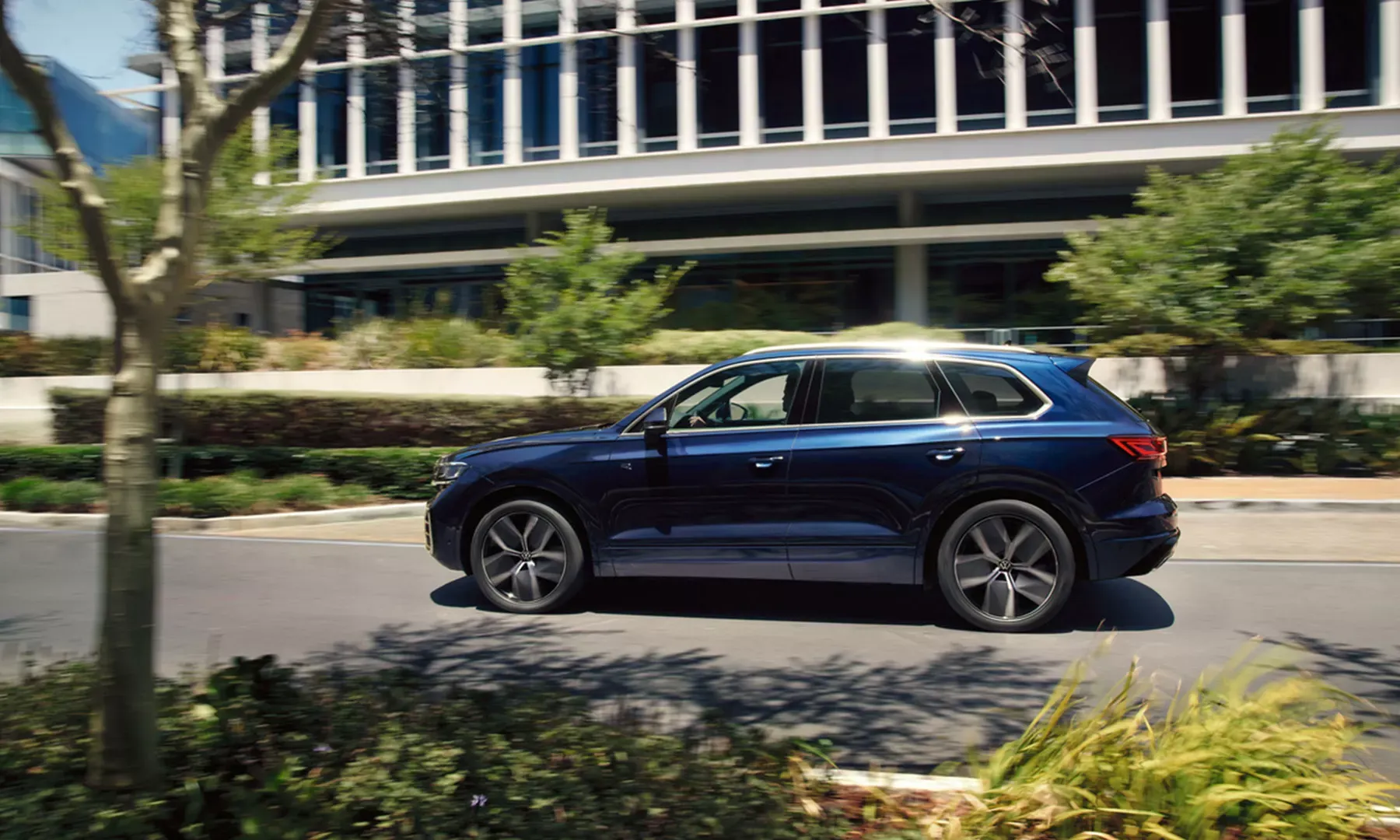 فولكس واجن طوارق exterior - Side Profile