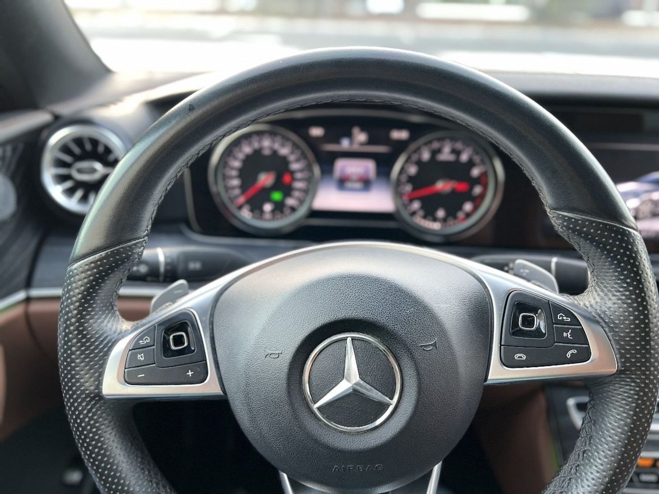 Mercedes-Benz E 400 Coupe AED 1,760 PM | MERCEDES E400 2018 | LOW MILEAGE | CLEAN CAR