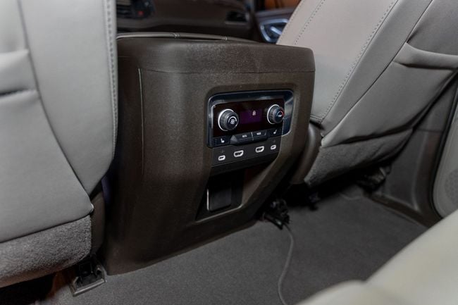 Chevrolet Suburban LT, миниатюра 25