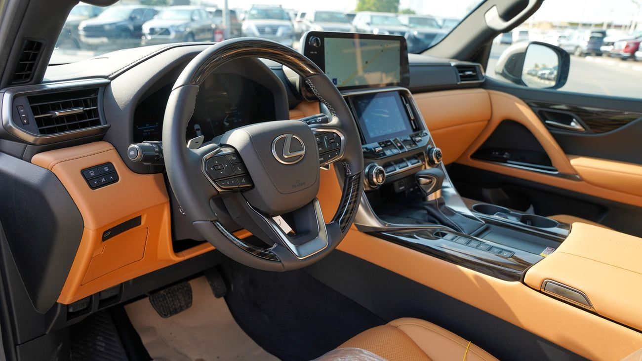 لكزس LX 600 SIGNATURE