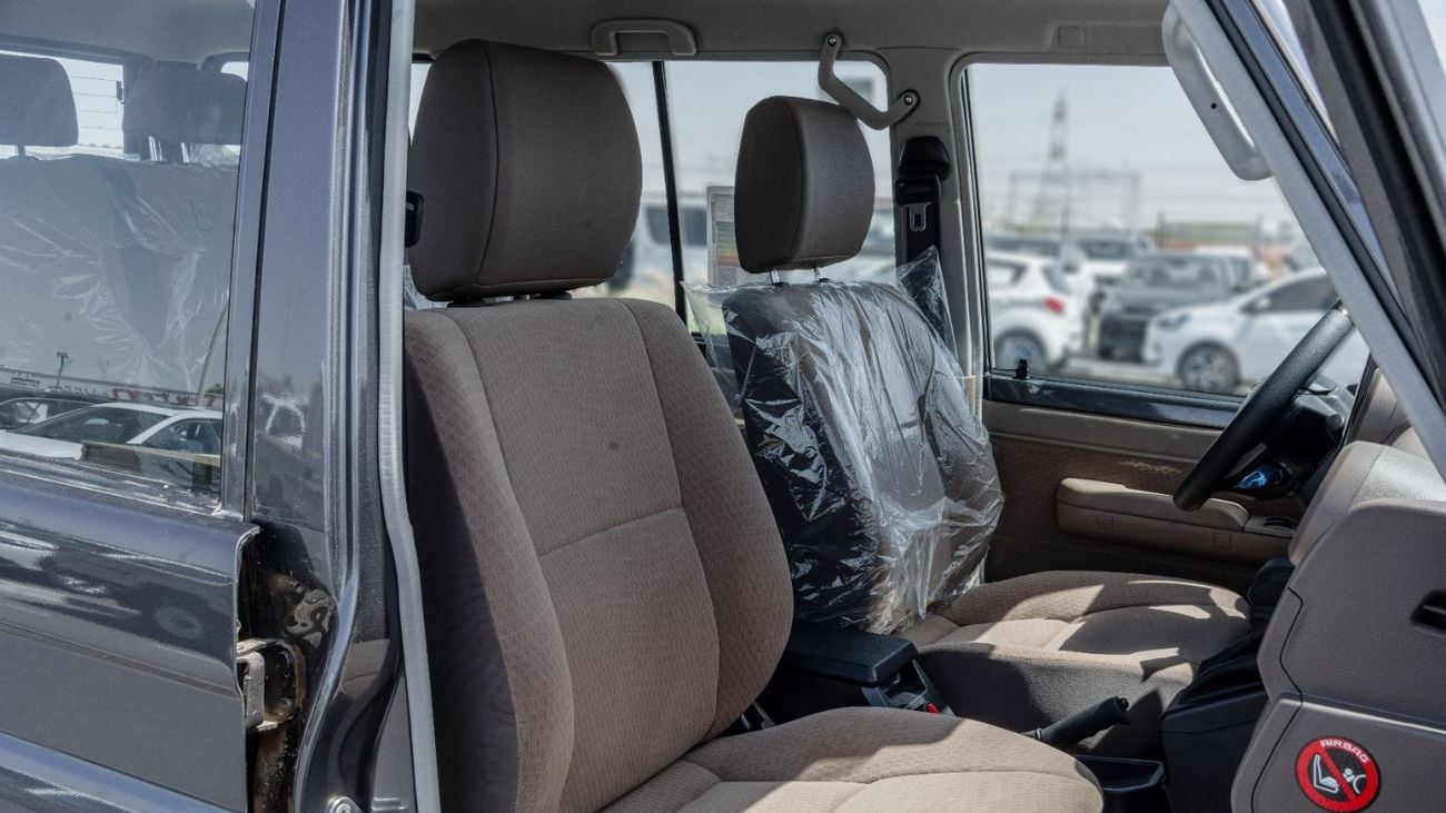 تويوتا لاند كروزر 70 2026 Toyota Land Cruiser LC76 4.0L AT Petrol (Grey-Brown) With Radar