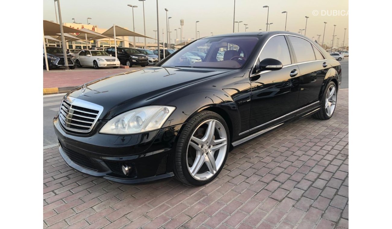 مرسيدس بنز S 500 موديل 2007 خليجيه حاله وكاله من الداخل والخارج فل اوبشن بانوراما تبريد وتسخين في الكراسي نيت فيجن مث