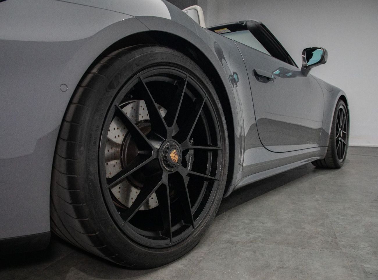 Porsche 911 CARRERA GTS