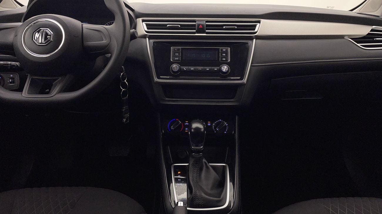 أم جي 5 STD 1.5 | بدون دفعة مقدمة | اختبار القيادة في المنزل