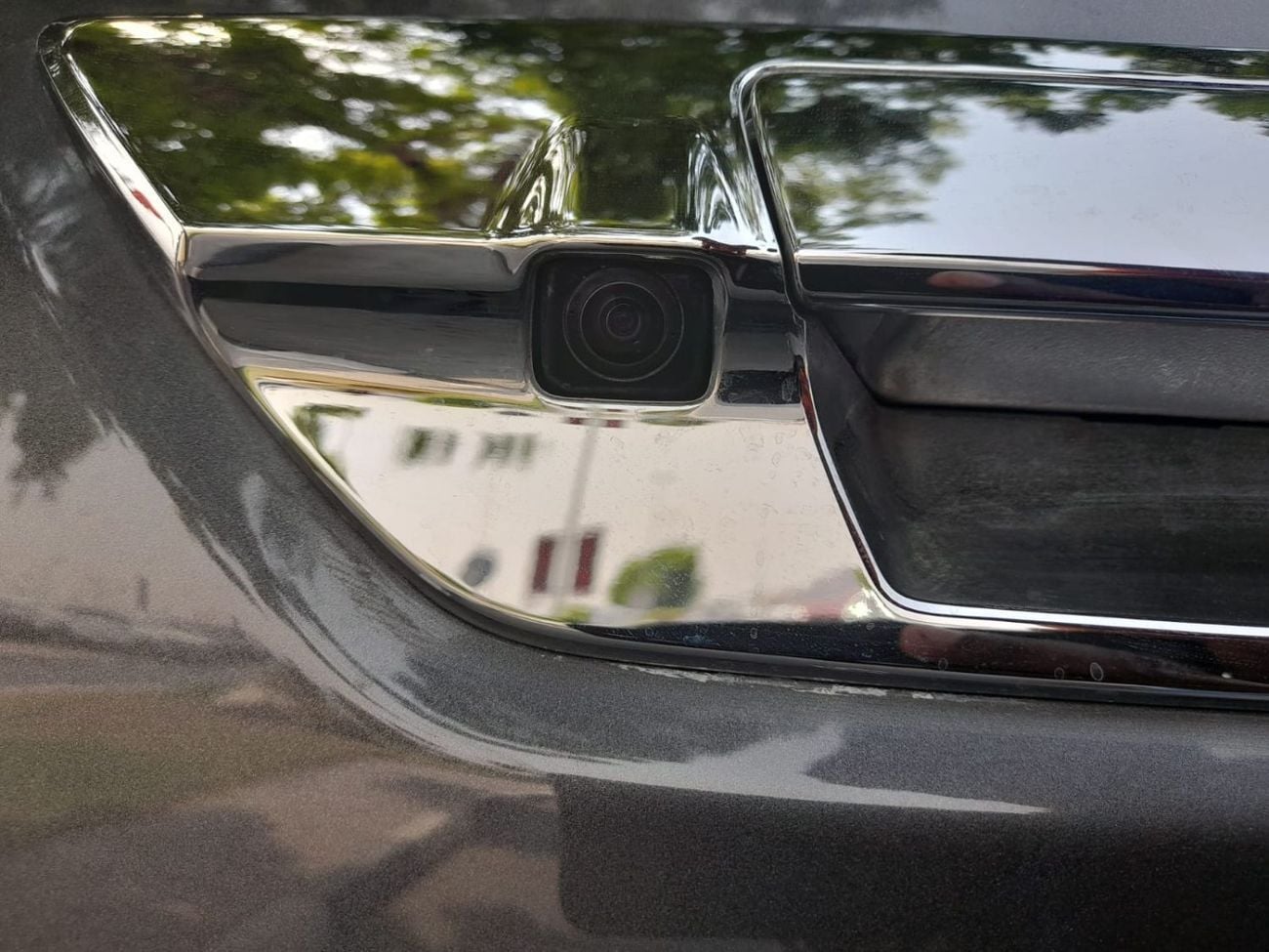 Toyota Hilux Right-Hand drive leather electric seats