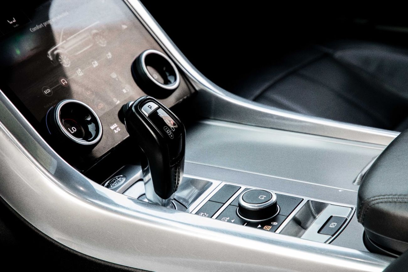 لاند روفر رينج روفر سبورت HSE | 3,035 P.M  | 0% Downpayment | FULL AGENCY HISTORY!