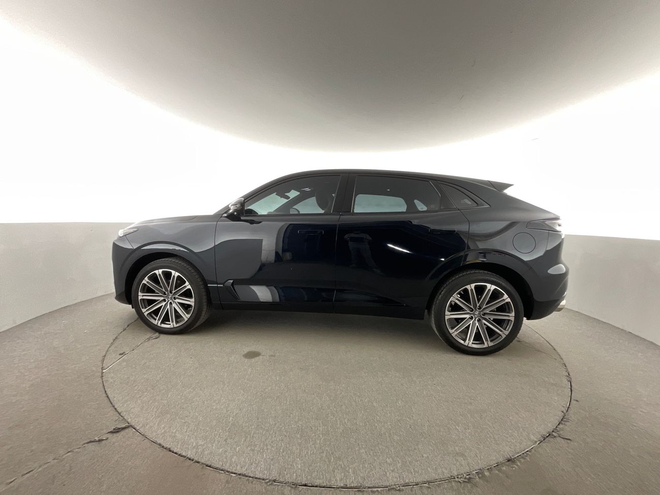 تشنجان يوني ك Limited | شامل الضمان | 0 ﺪﻔﻋﺓ ﺃﻮﻟﻯ